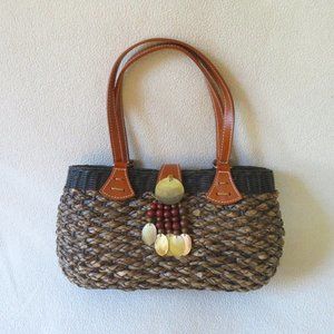 Shell Trimmed Brown Straw Purse  NWOT